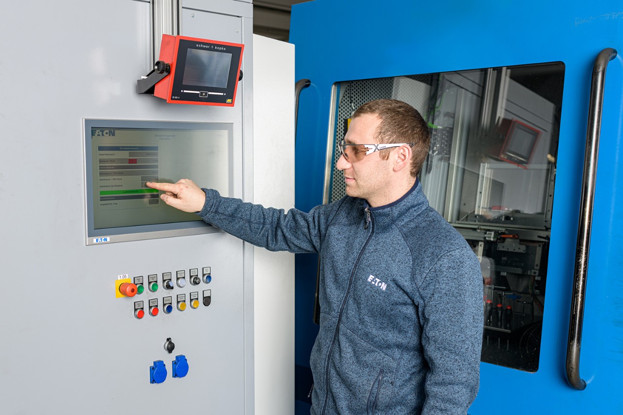 eaton-schrems-austria-man-looking on-display.jpg